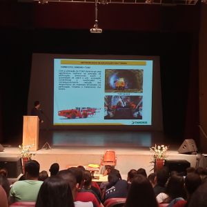 Representante da Concessionária Tamoios ministra palestra na Semana das Engenharias da UNISAL