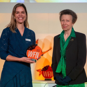 Concessionária Tamoios parabeniza Fernanda Abra pelo prêmio Whitley Awards 2024