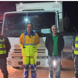 Operação ‘Acorda Caminhoneiro’ conscientiza motoristas sobre segurança viária e saúde na Rodovia dos Tamoios