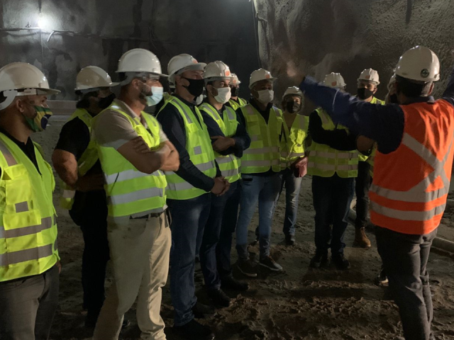 Vereadores de Caraguá visitam obras de duplicação do trecho de Serra da Tamoios