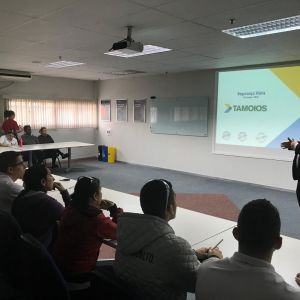 Representante da Concessionária Tamoios ministra palestra sobre Segurança Viária