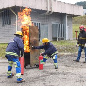 Brigada de Emergência da Concessionária Tamoios conclui treinamento avançado