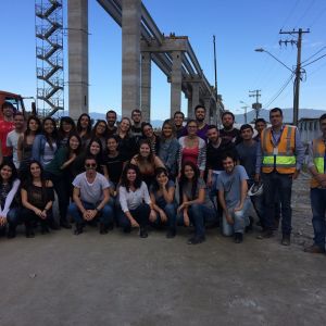 Alunos da UNESP visitam obra de duplicação do trecho de Serra da Rodovia dos Tamoios
