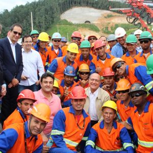 Obras de duplicação da Serra da Tamoios recebem a visita do Governador Geraldo Alckmin