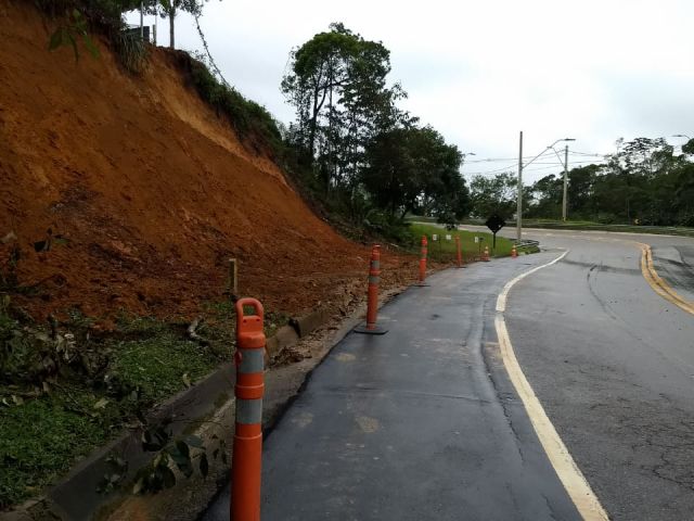 Trecho de Serra da Rodovia dos Tamoios é liberado ao tráfego
