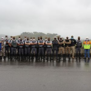 Oficiais da Polícia Militar Rodoviária e Inspetores da Polícia Rodoviária Federal visitam obras da Tamoios