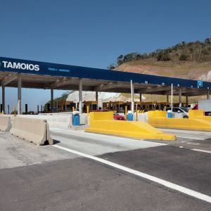 Evasão de pedágio gera multa na Rodovia dos Tamoios