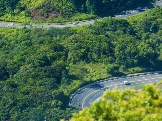 Passagem de cargas especiais interdita trecho de Serra da Rodovia dos Tamoios na madrugada desta sexta-feira (24)