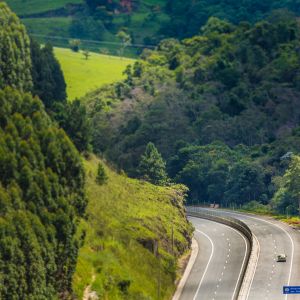 Operação Verão Seguro começa nesta sexta-feira (20) na Rodovia dos Tamoios