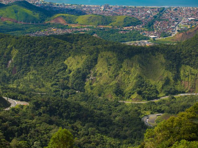 Trecho de Serra será interditado na madrugada para passagens de veículos excedentes