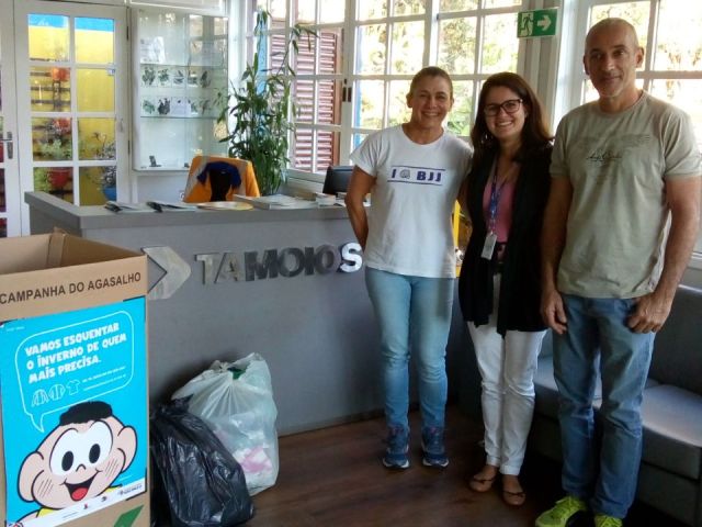 Tamoios entrega primeiras peças arrecadadas na Campanha do Agasalho 2018